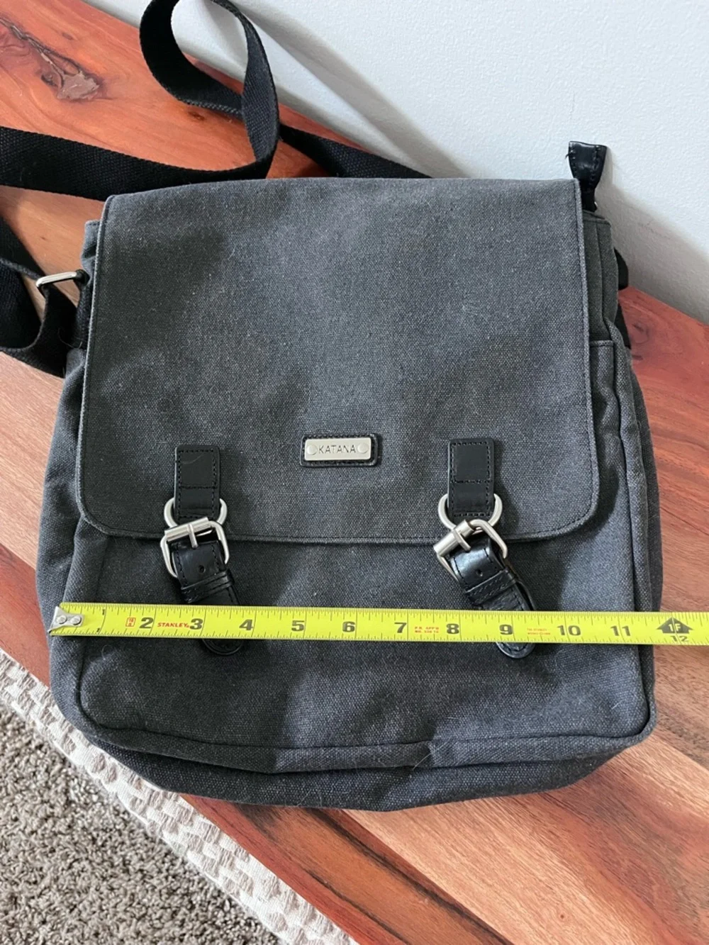 Katana messenger bag
